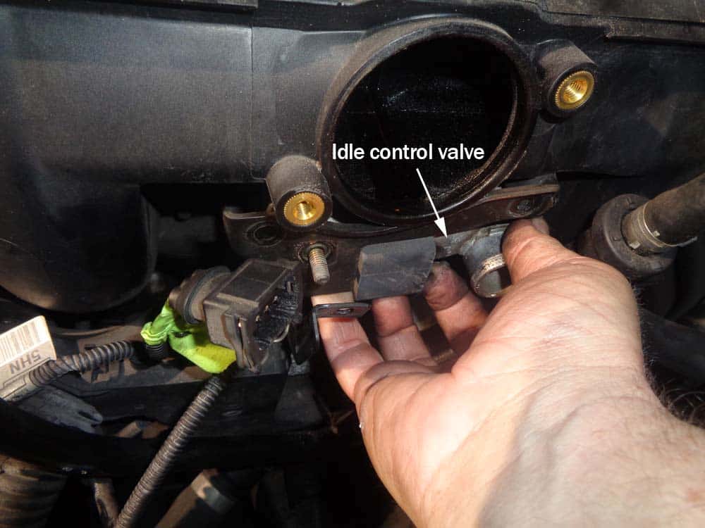 See C3951 repair manual